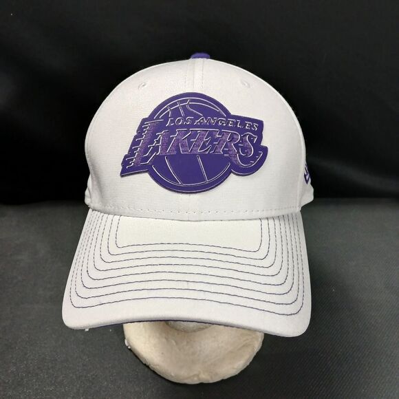 NBA New Era Los Angeles Lakers 39thirty Hat Size Small/Medium White And Purple - Picture 1 of 7